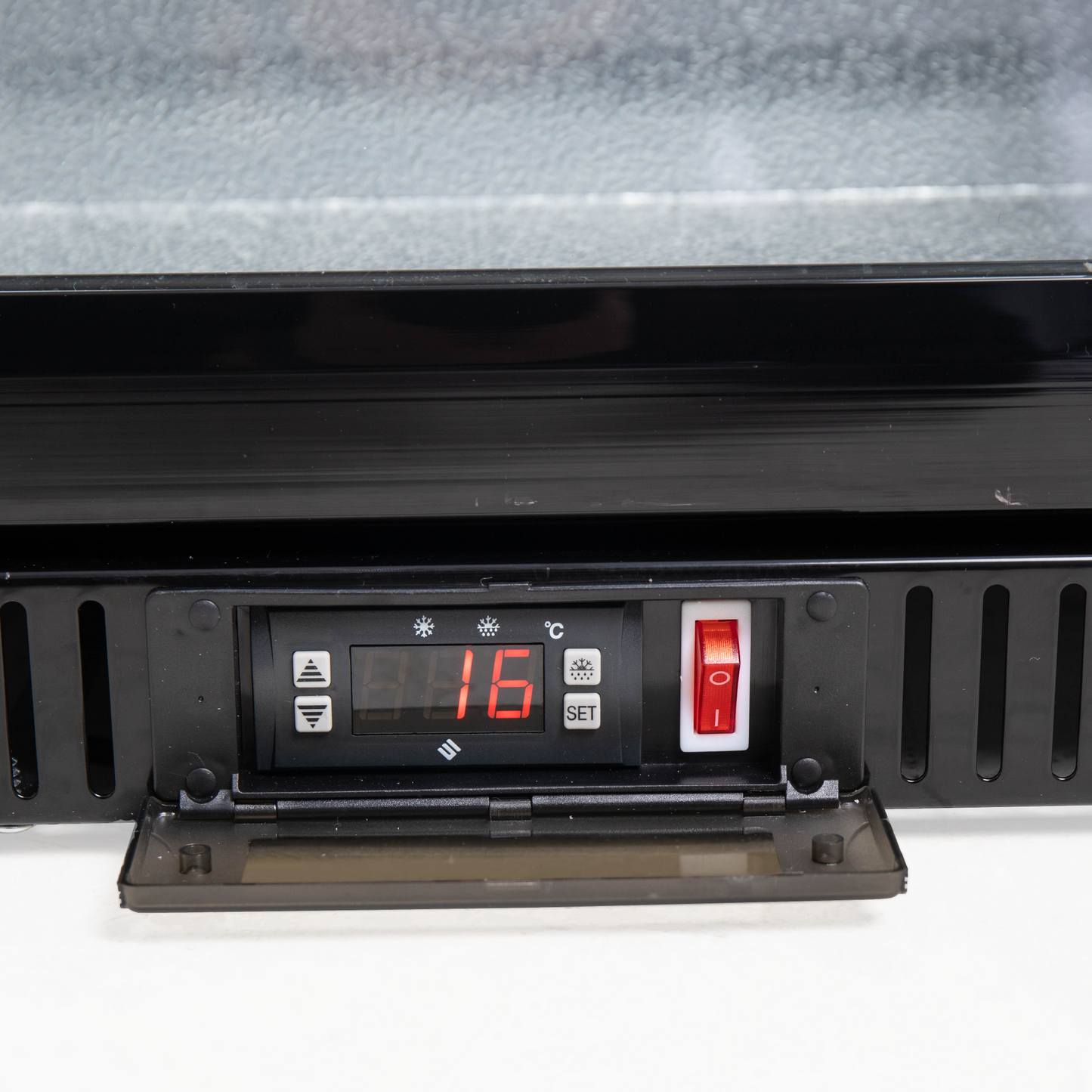 Back Bar Bottle Cooler – 3 Door, Hinged (POLARCAB)